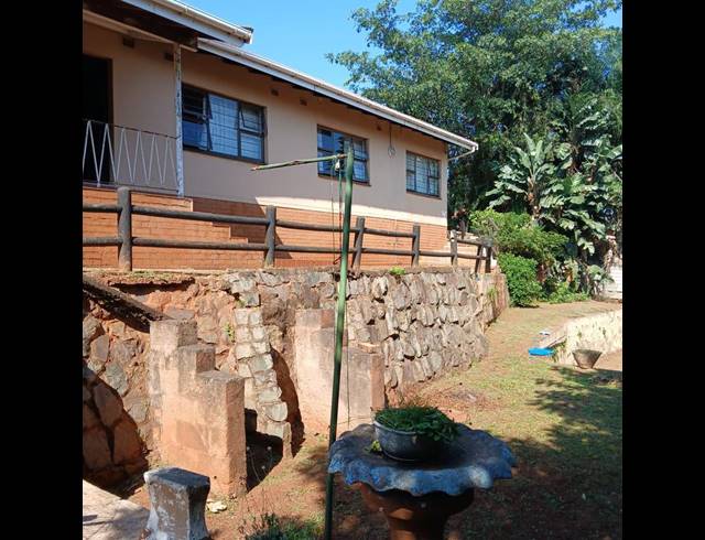 3 BEDROOM HOUSE FOR SALE IN MONTCLAIR